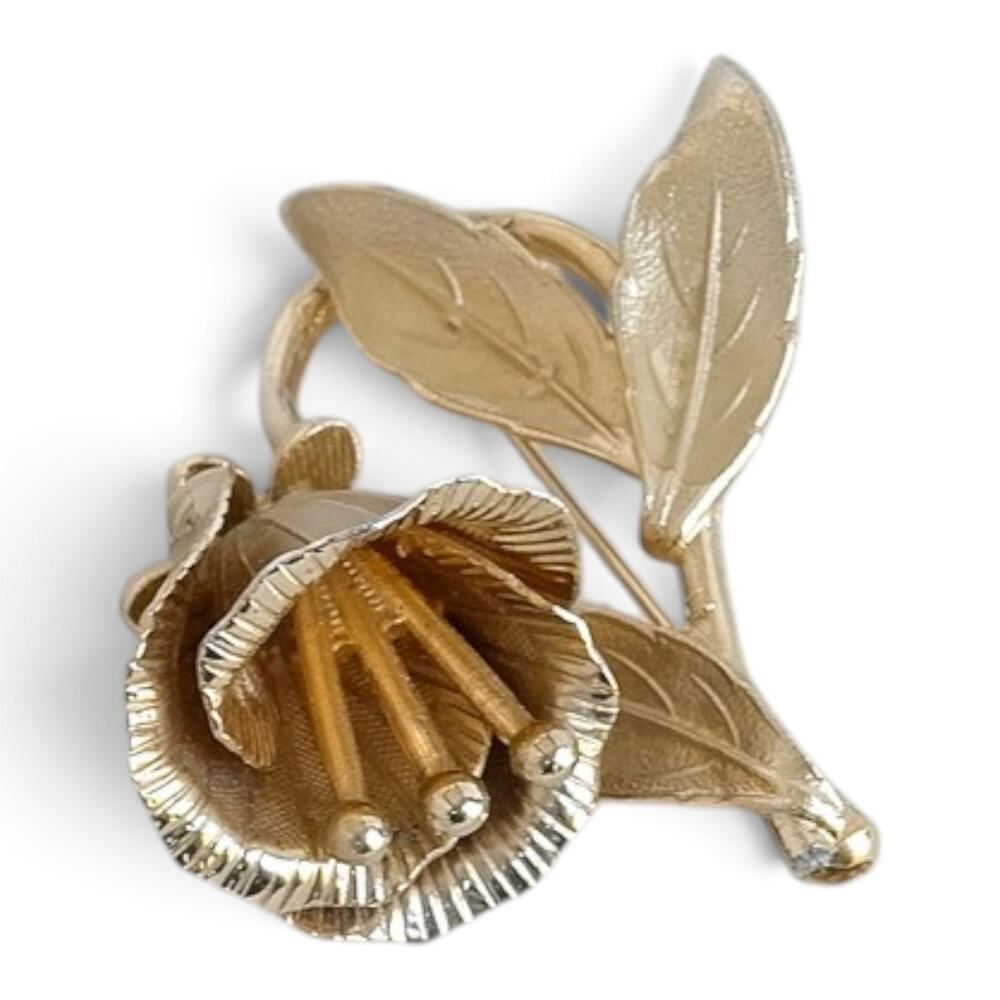 Vintage Signed Coro Gold Tone 3D Flower Bloom Brooch Dimensional Design